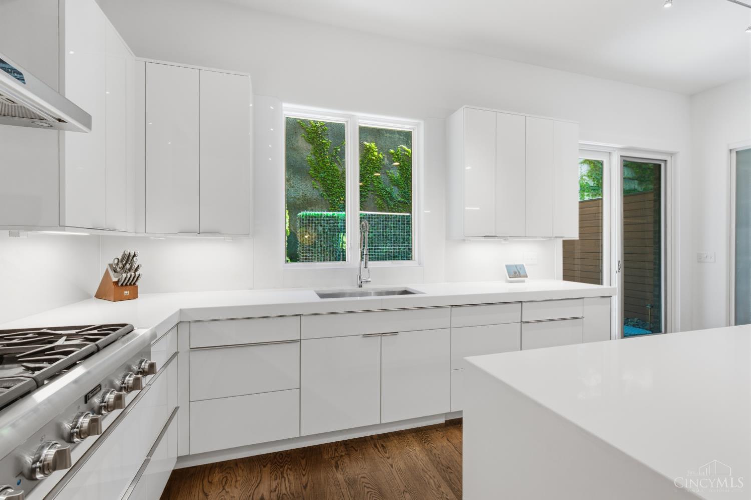 404 Baum Street, Cincinnati, OH, 45202 — photo 10
