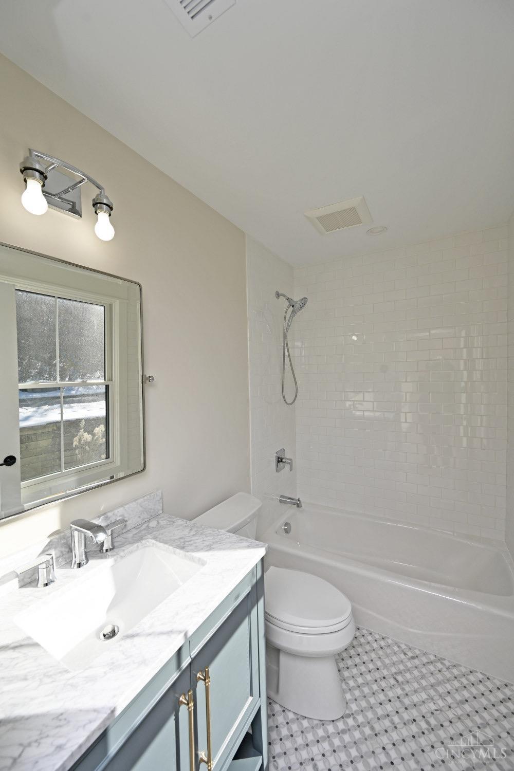 1080 Tuscany Place, Cincinnati, OH, 45226 — photo 49