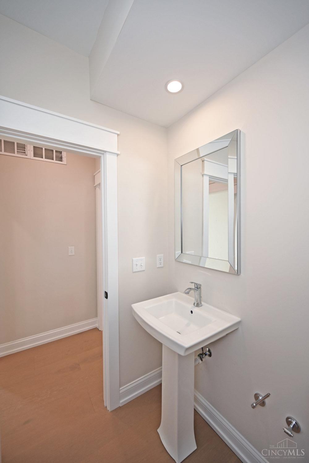 1080 Tuscany Place, Cincinnati, OH, 45226 — photo 26