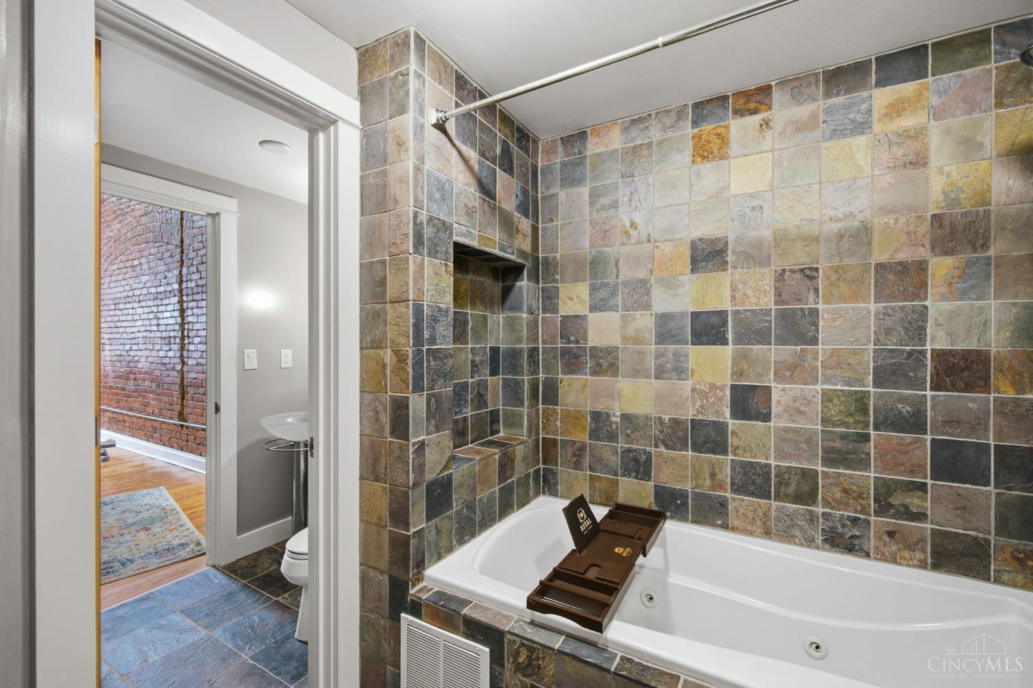 26 Sixth Street #803, Cincinnati, OH, 45202 — photo 32