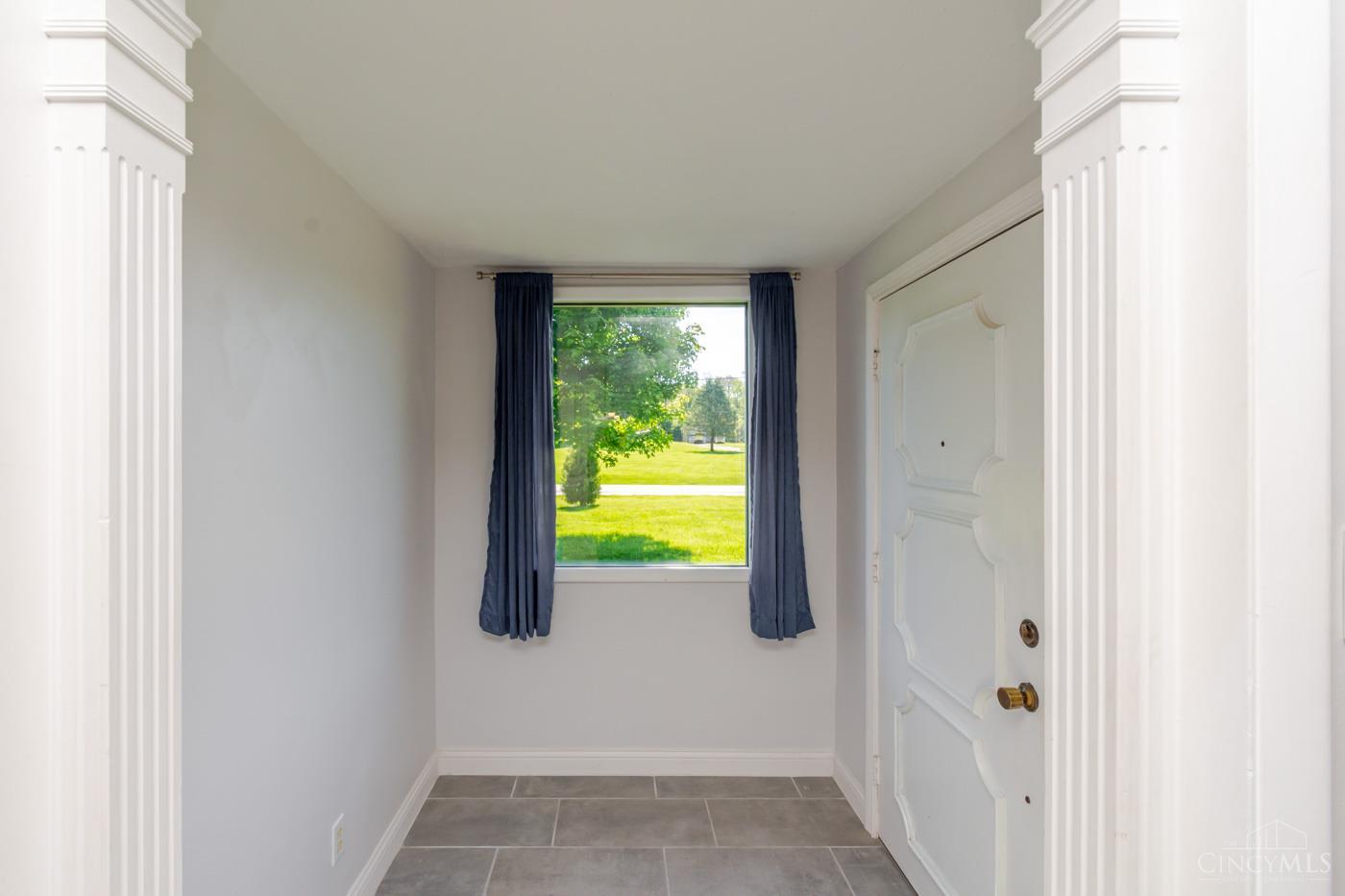 5665 Little Sugar Creek Road, Sugarcreek Twp, OH, 45440 — photo 2