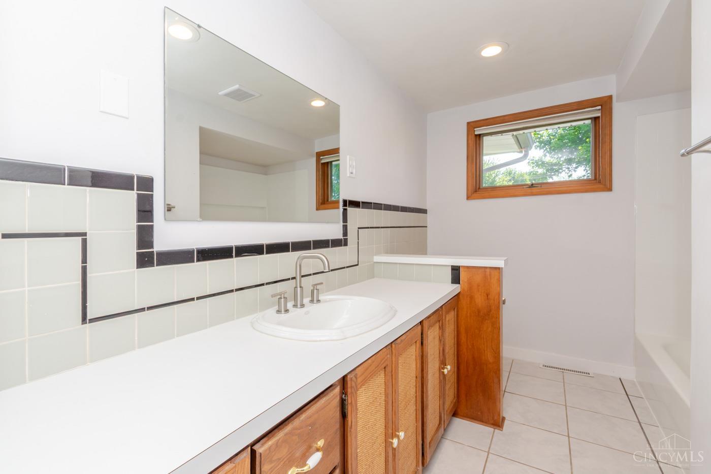 5665 Little Sugar Creek Road, Sugarcreek Twp, OH, 45440 — photo 19