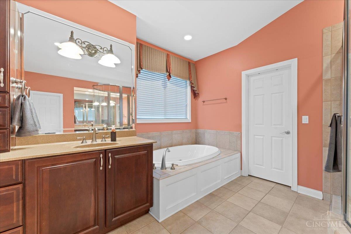 7644 Millikin Road, Liberty Twp, OH, 45044 — photo 23