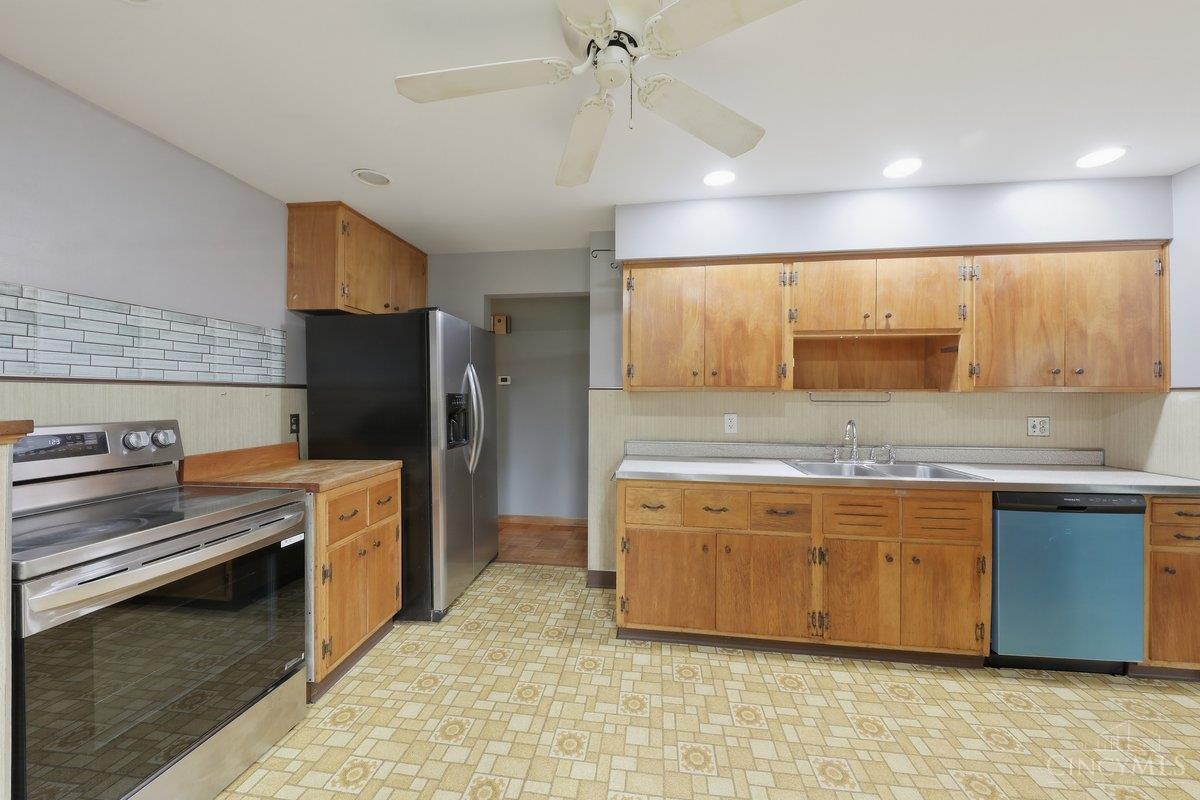 3367 Nandale Drive, Cincinnati, OH, 45239 — photo 17