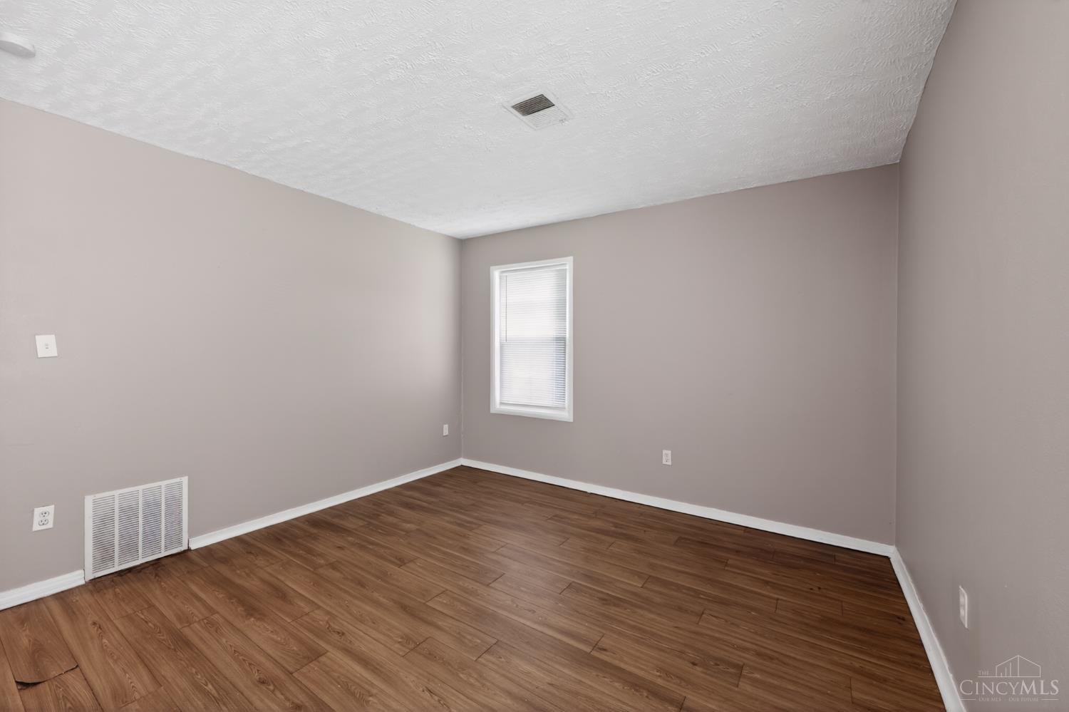3206 Niagara, Cincinnati, OH, 45251 — photo 6