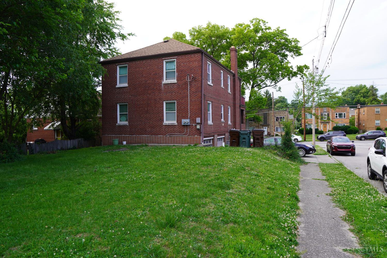2345 Losantiville Avenue, Golf Manor, OH, 45237 — photo 3