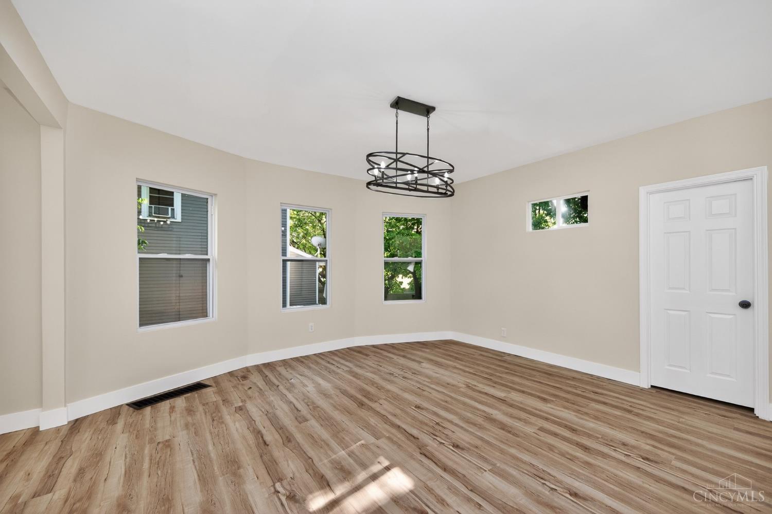 5345 Chapman Street, Cincinnati, OH, 45227 — photo 12