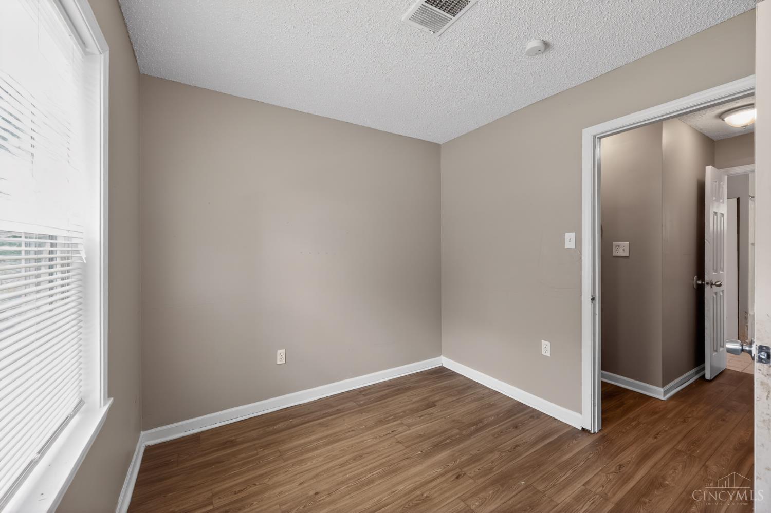 3206 Niagara, Cincinnati, OH, 45251 — photo 5