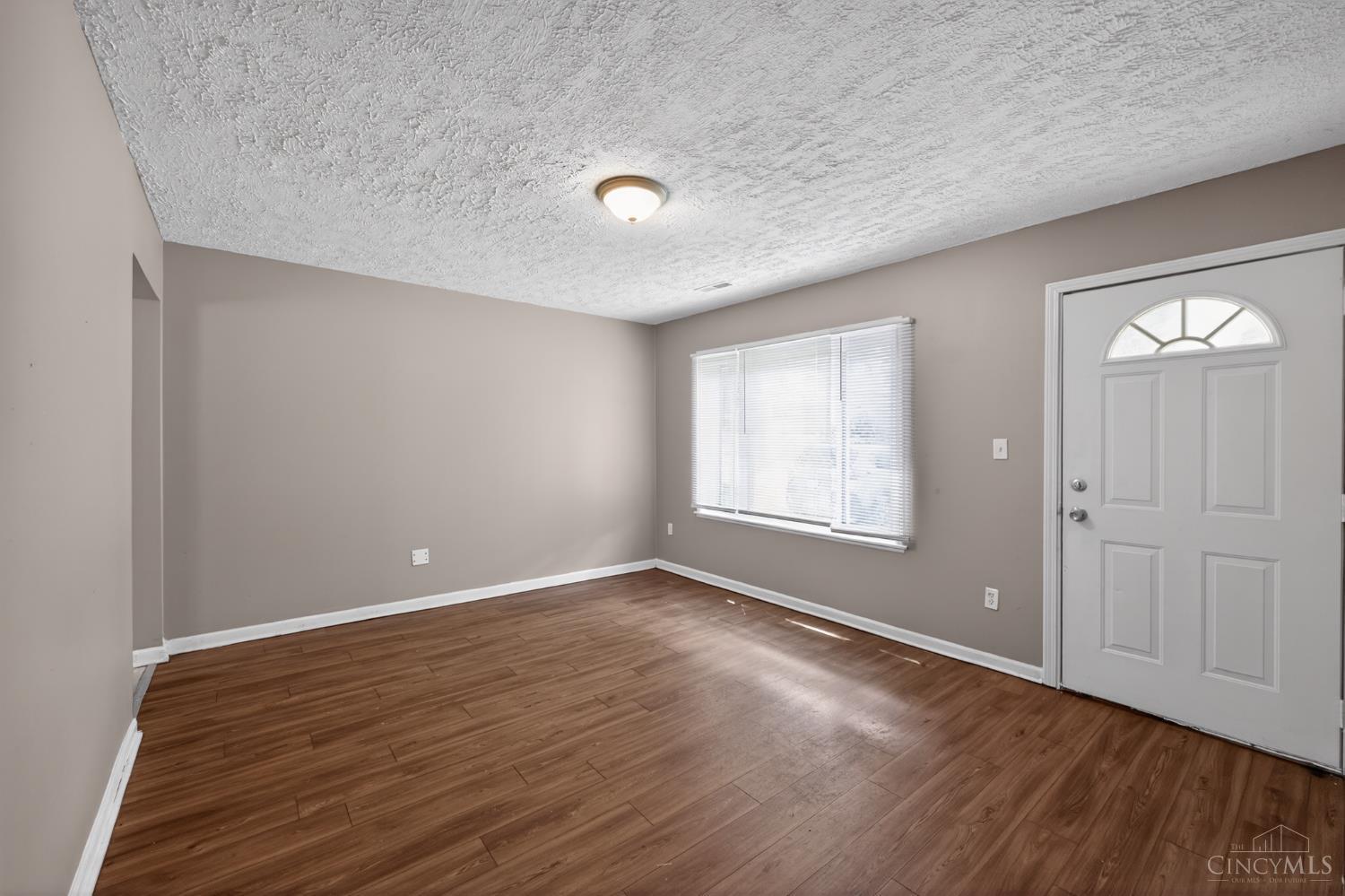 3206 Niagara, Cincinnati, OH, 45251 — photo 2