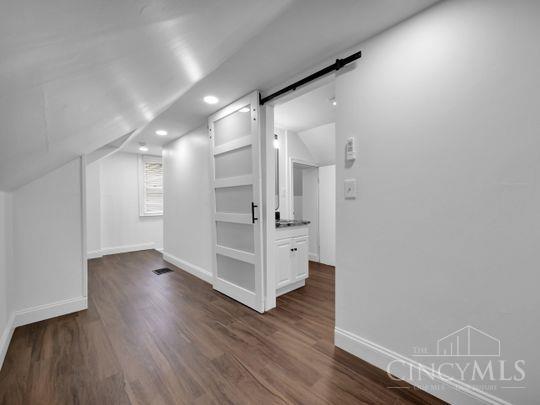 3942 Standish Avenue, Cincinnati, OH, 45213 — photo 8