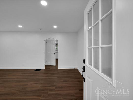 3942 Standish Avenue, Cincinnati, OH, 45213 — photo 4