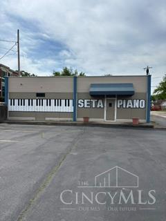6800 Montgomery Road, Silverton, OH, 45236