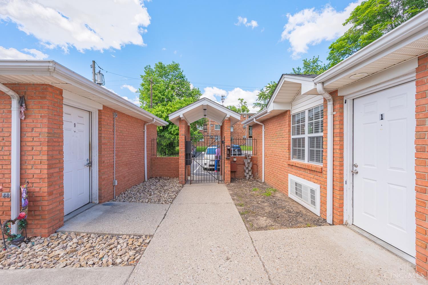 Homes for sale in Cincinnati, OH | 2244 Salvador St, Cincinnati, OH 45230 | MLS# 1879850