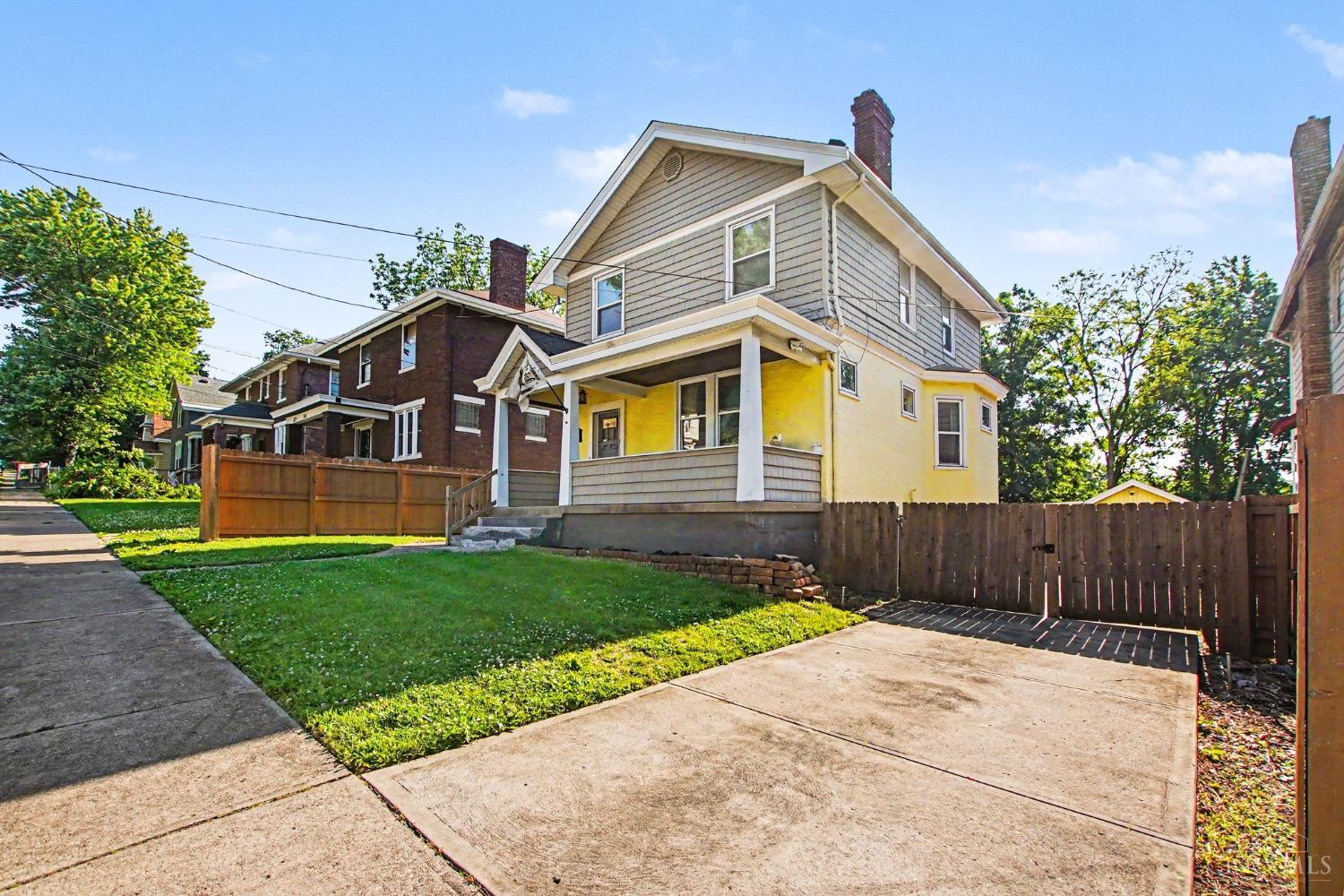 Homes for sale in Cincinnati, OH | 514 Considine Ave, Cincinnati, OH 45205 | MLS# 1879635