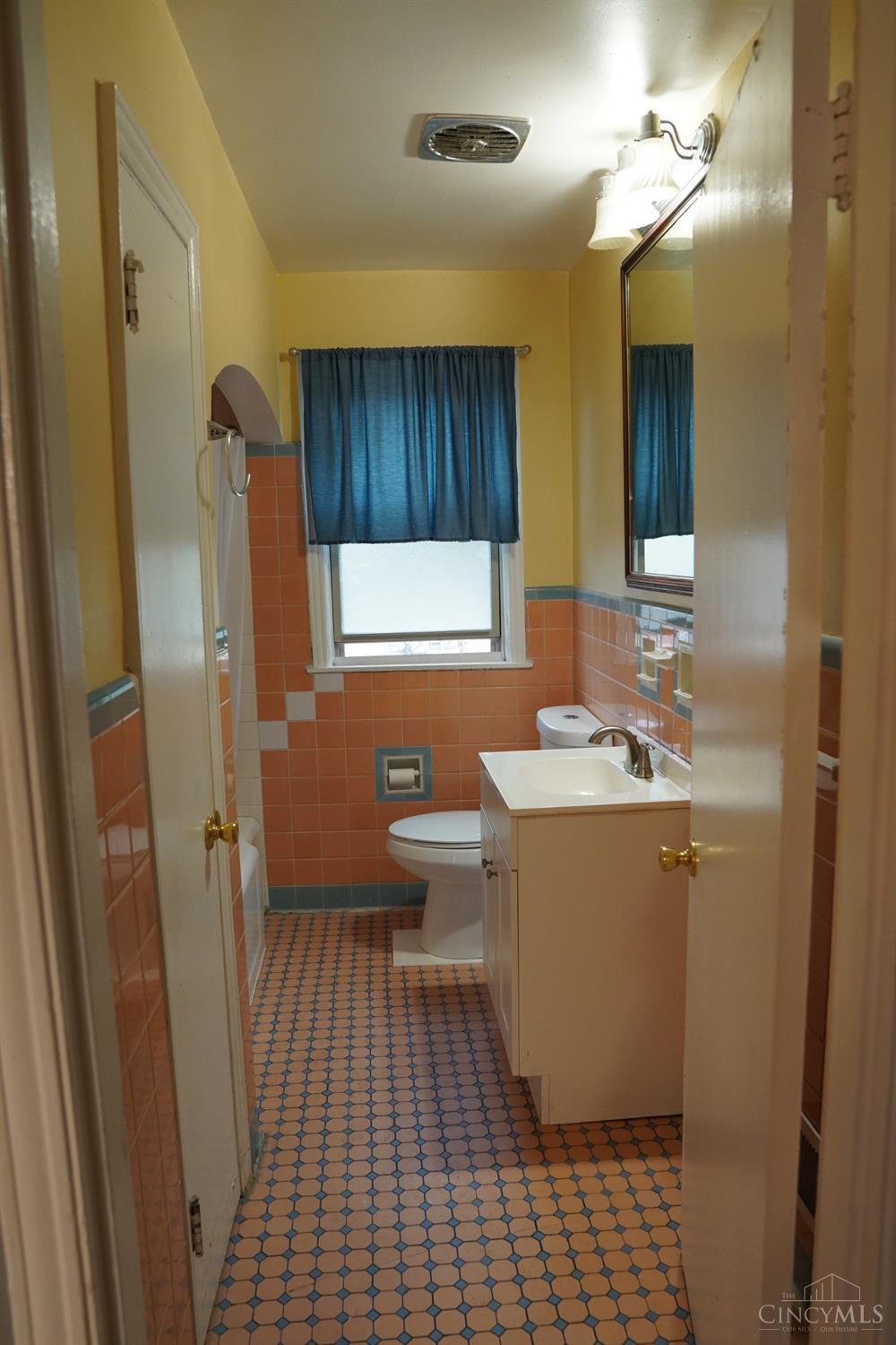 2345 Losantiville Avenue, Golf Manor, OH, 45237 — photo 10