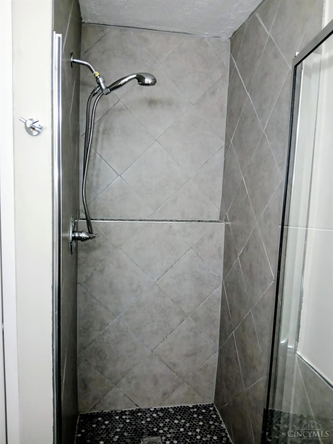 5444 Bluesky Drive #17, Green Twp, OH, 45247 — photo 9