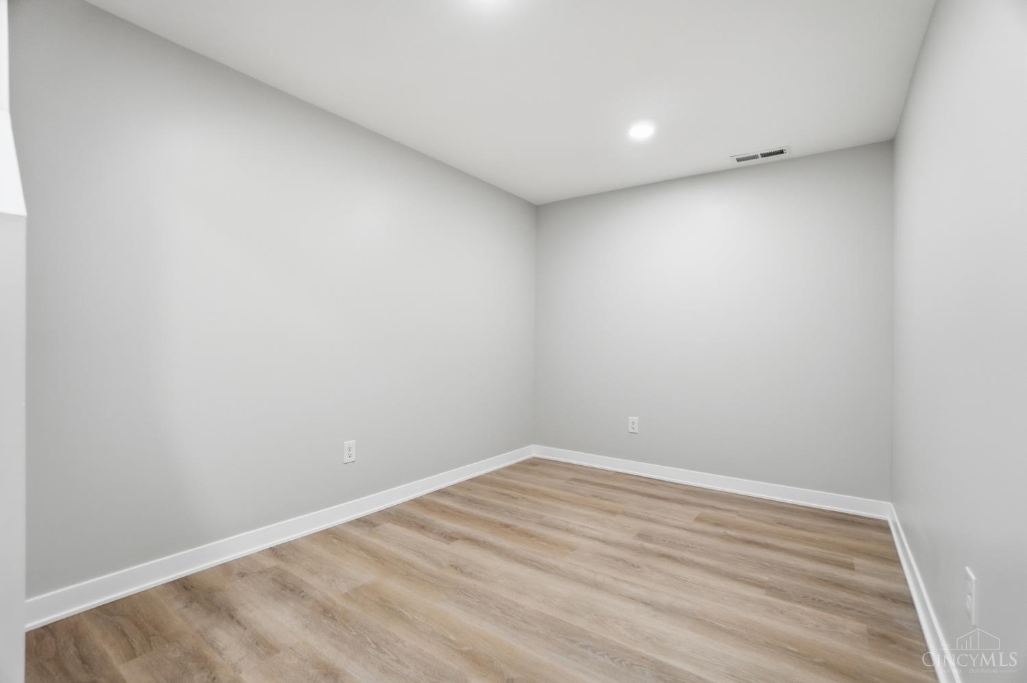 3822 Odin Avenue, Cincinnati, OH, 45213 — photo 27