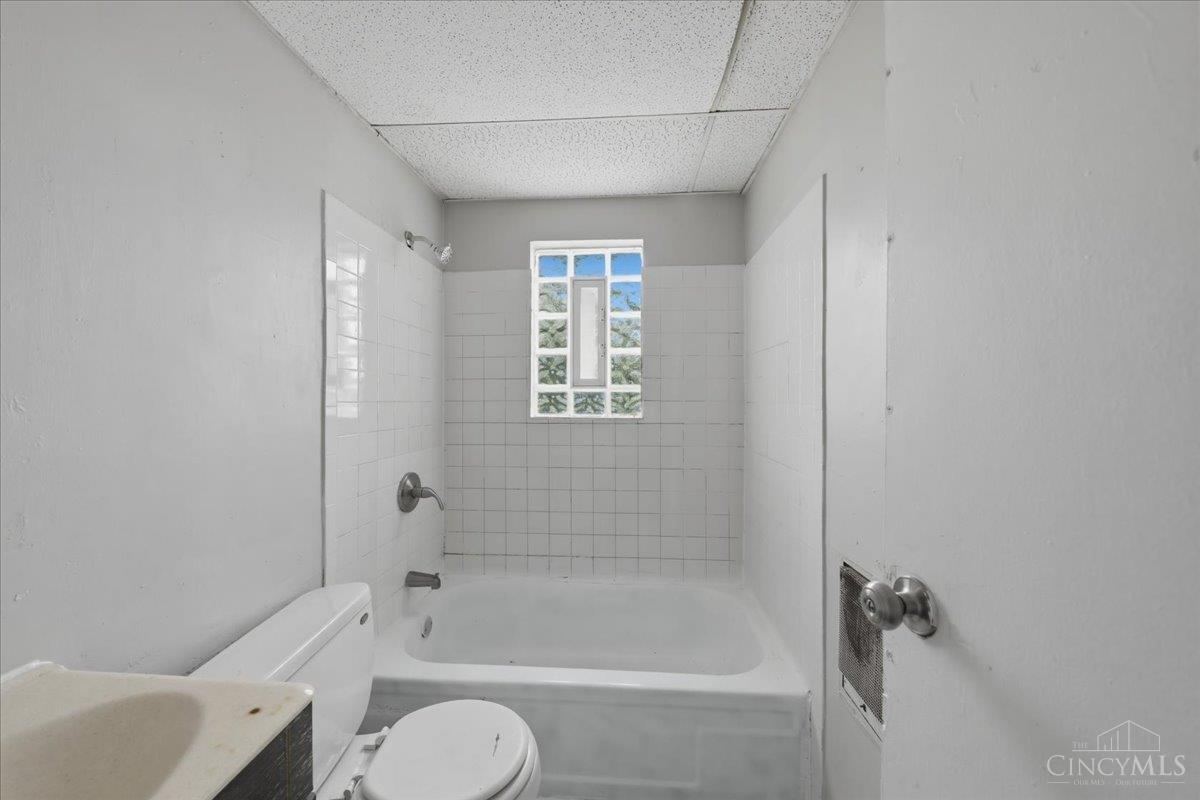 1209 Galbraith Road, Cincinnati, OH, 45231 — photo 13