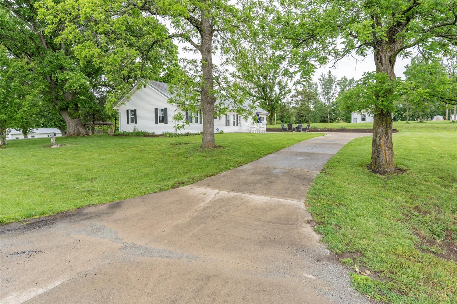 10529 North Shore Road, Paint Twp, OH, 45133