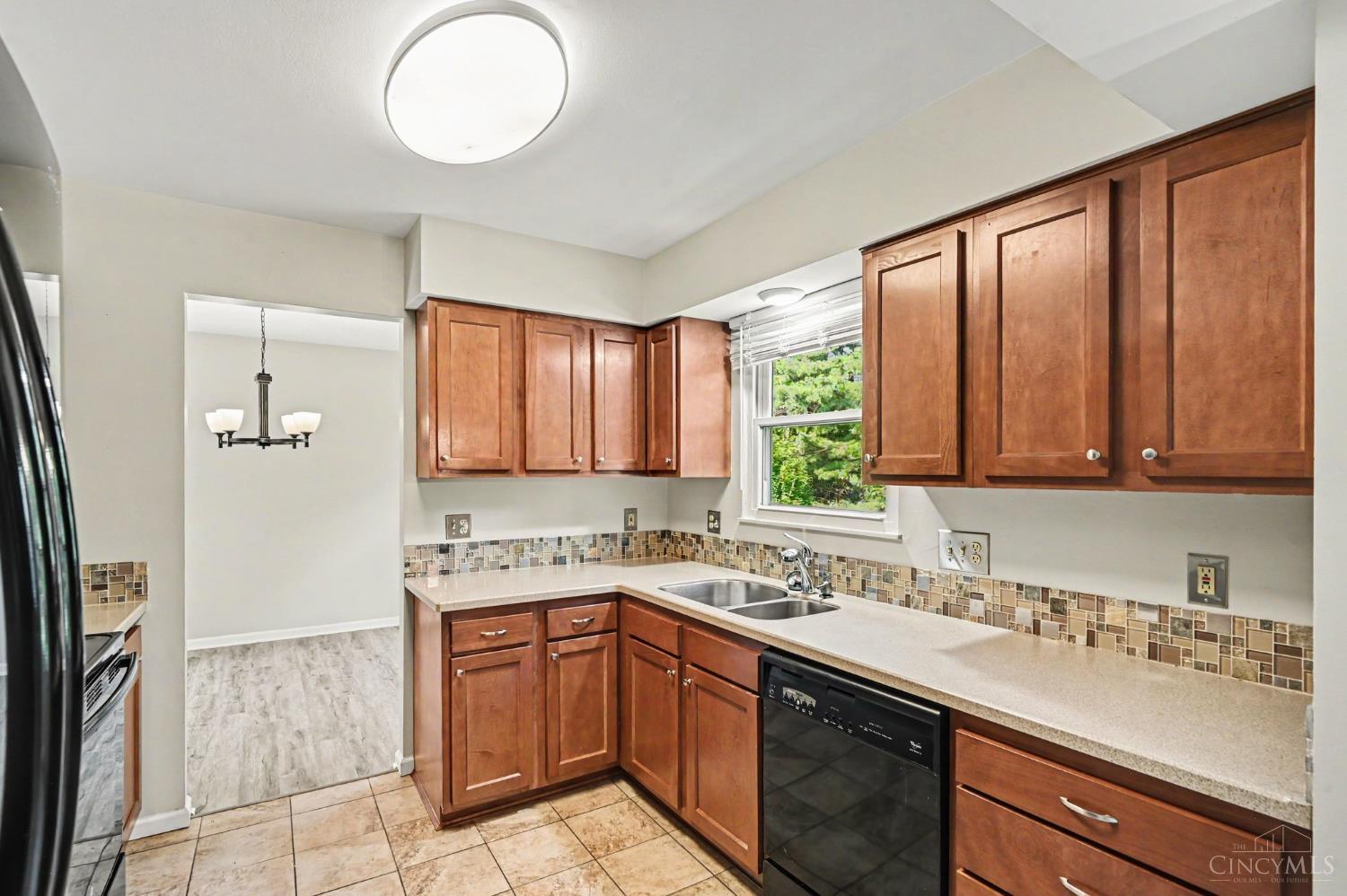935 Saffron Lane, Miami Twp, OH, 45150 — photo 7