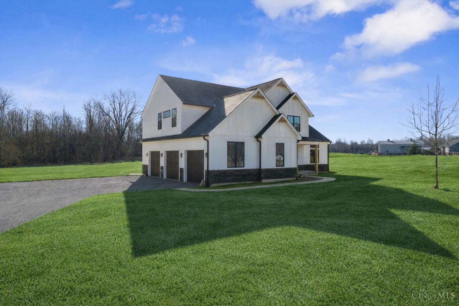 Homes for sale in Tate Twp, OH | 2668 Harry A Hill Dr, Tate Twp, OH 45106 | MLS# 1879977