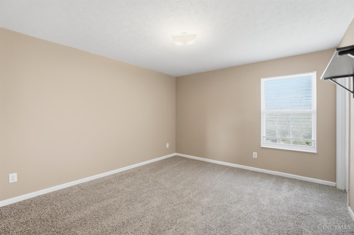 5795 Furlong Way, Liberty Twp, OH, 45011 — photo 43