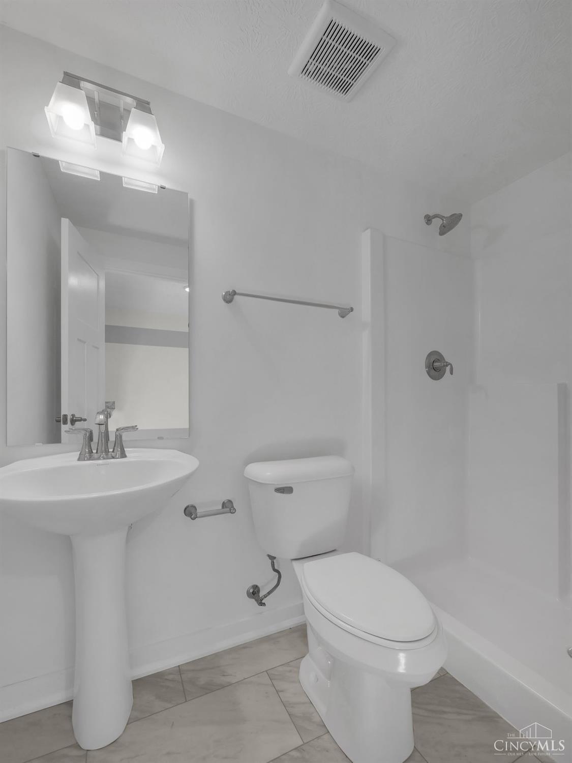 8705 Quietwood Lane, Cleves, OH, 45002 — photo 45