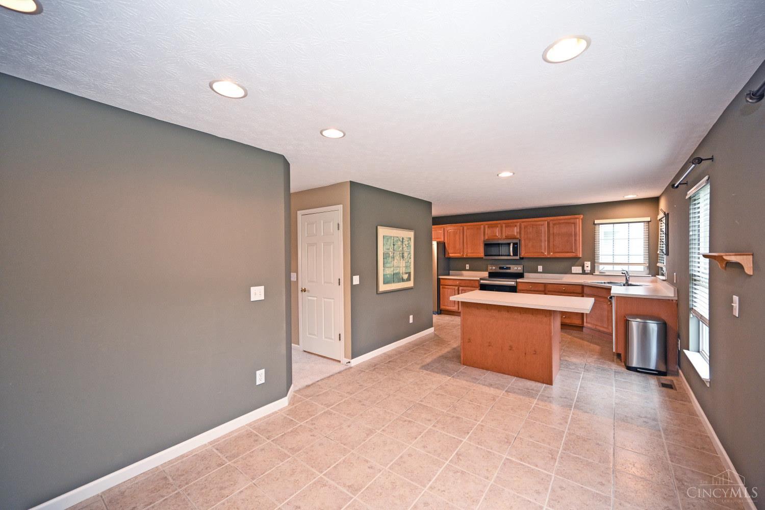 7207 Ivy Way, Newtown, OH, 45244 — photo 17