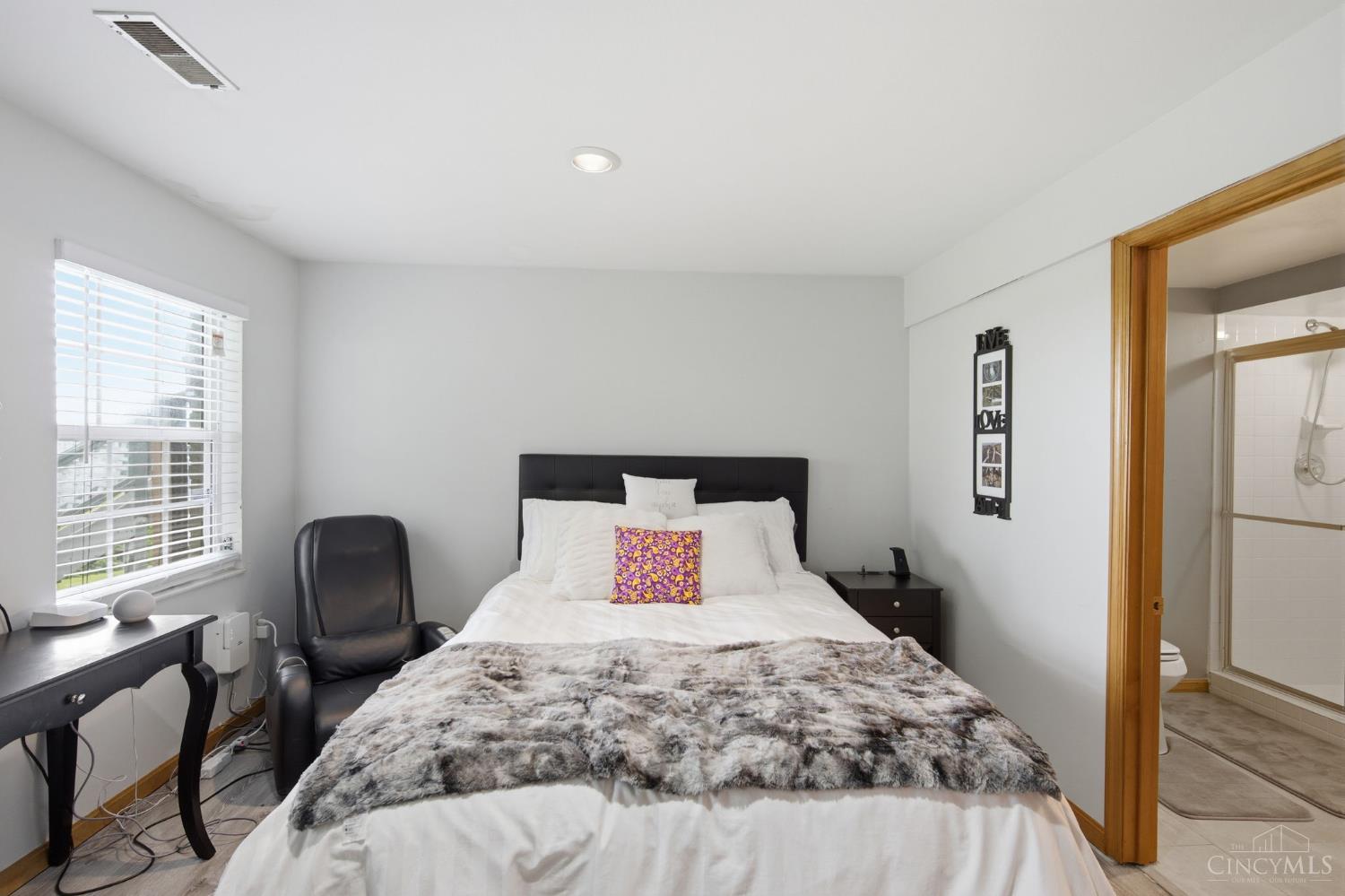 12150 Peak Drive, Cincinnati, OH, 45246 — photo 53