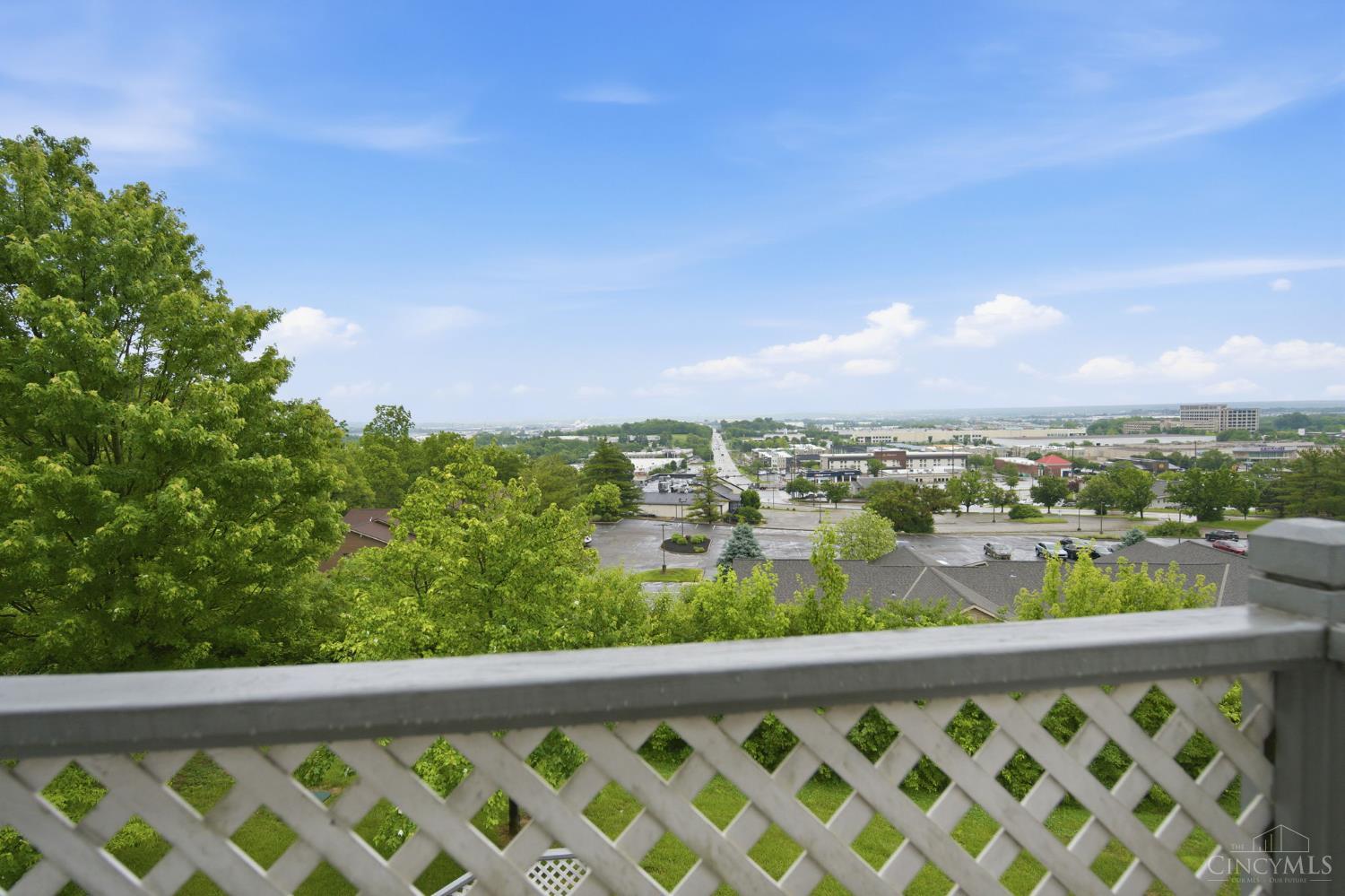 12150 Peak Drive, Cincinnati, OH, 45246 — photo 16