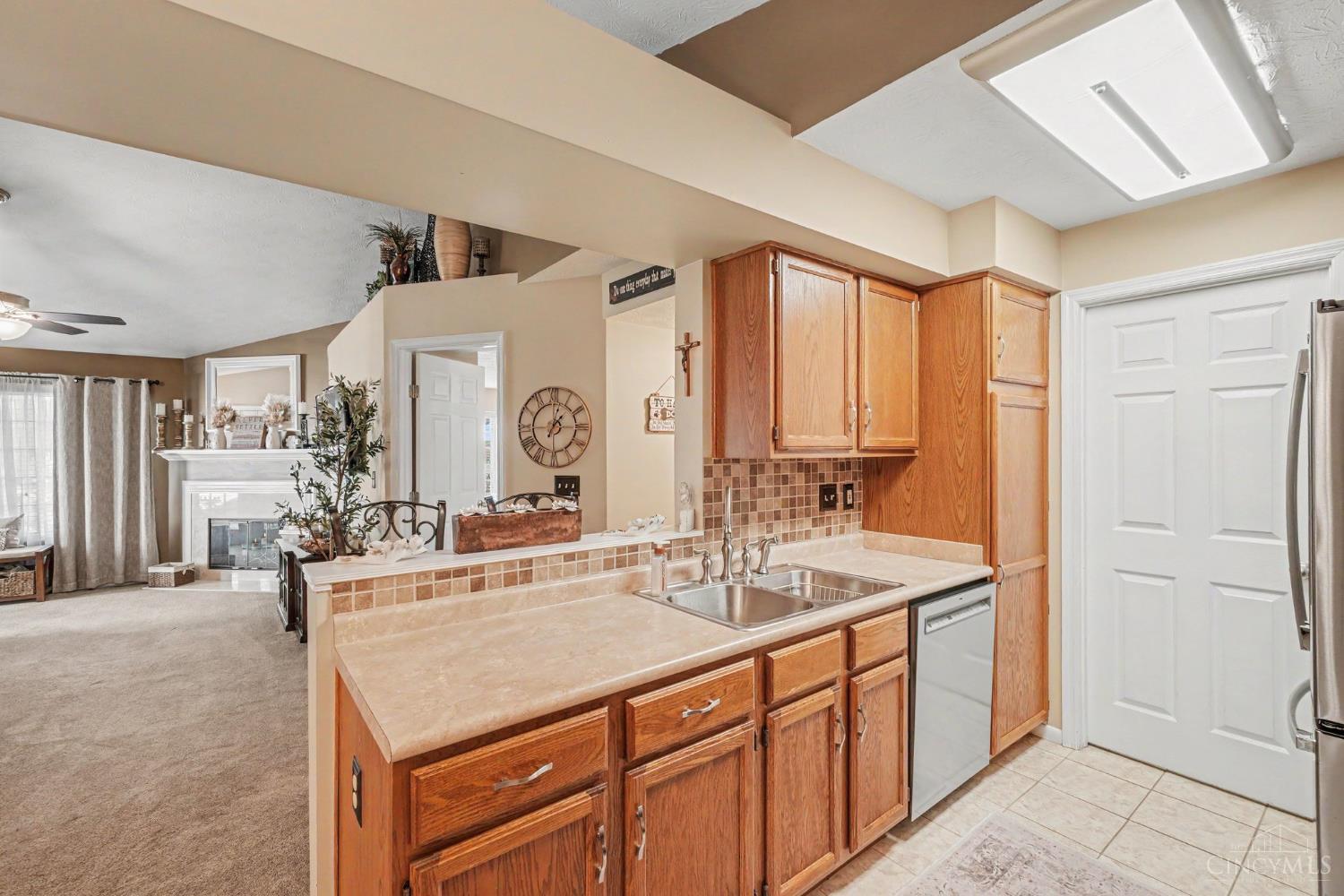 9805 Regatta Drive #301, Cincinnati, OH, 45252 — photo 5