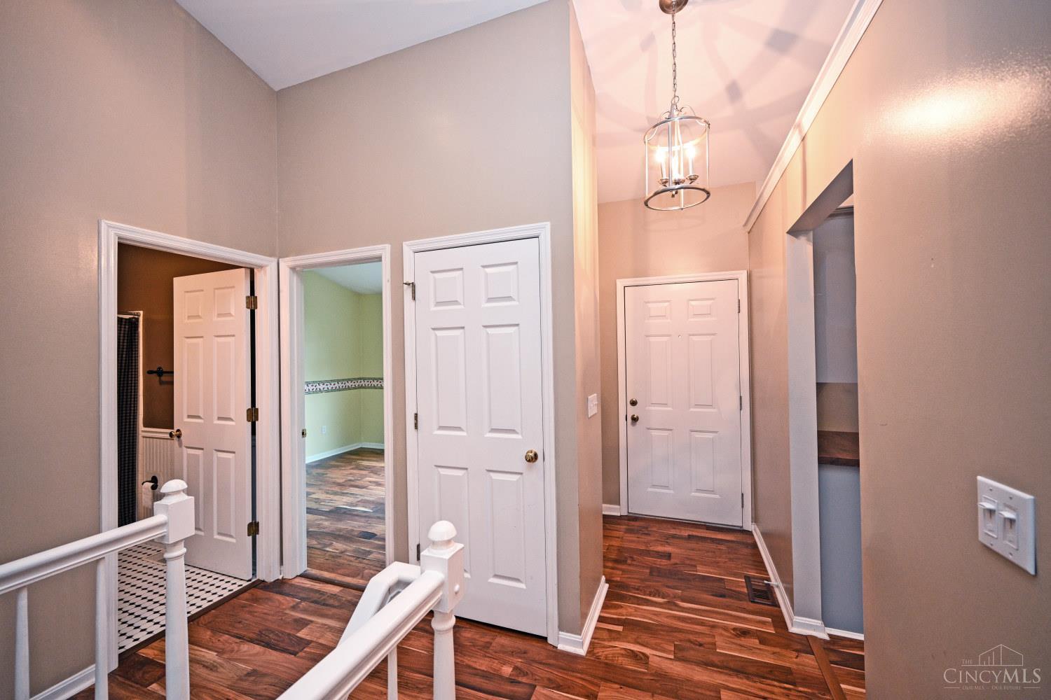 Homes for sale in Cincinnati, OH | 5461 Hanover Cir, Cincinnati, OH 45230 | MLS# 1880057