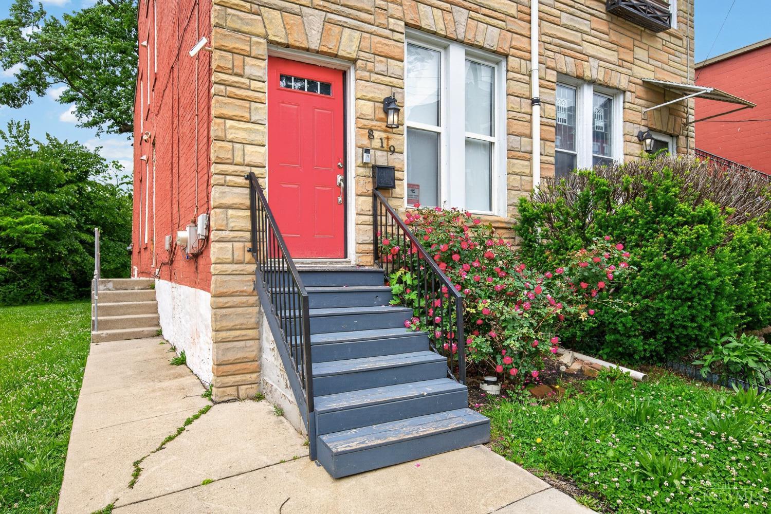 Homes for sale in Cincinnati, OH | 819 Summit Avenue, Cincinnati, OH 45204 | MLS# 1880268