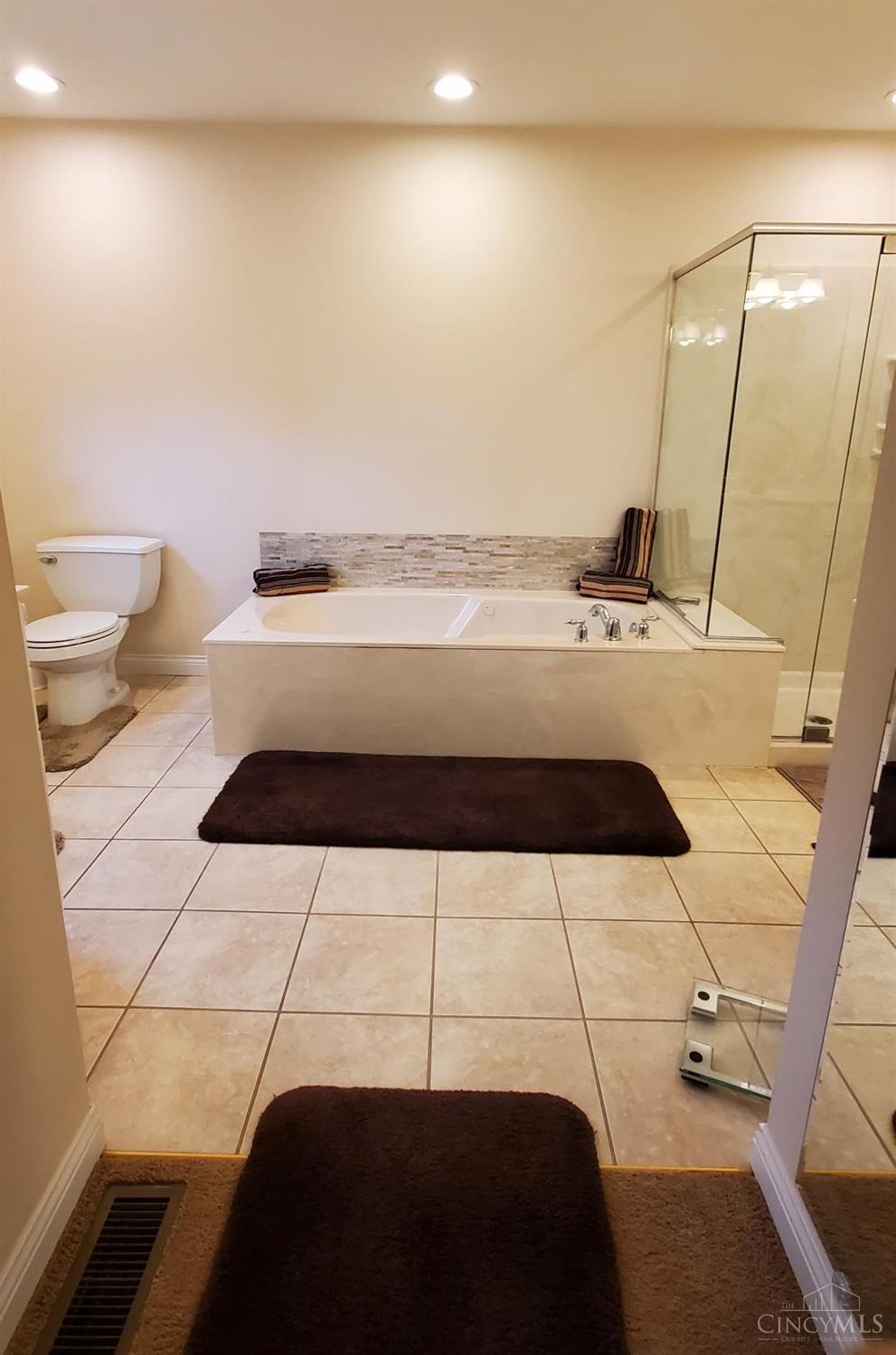 4381 Rita Mae Drive, Fairfield, OH, 45014 — photo 35