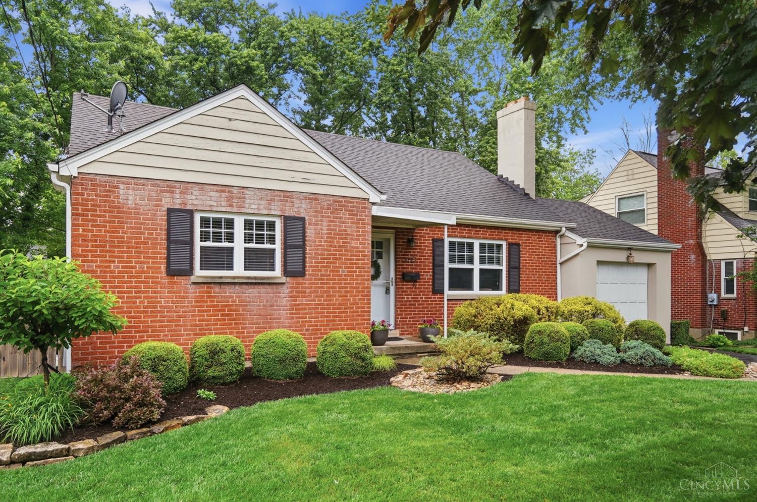 Homes for sale in Cincinnati, OH | 1415 Burney Ln, Cincinnati, OH 45230 | MLS# 1878008