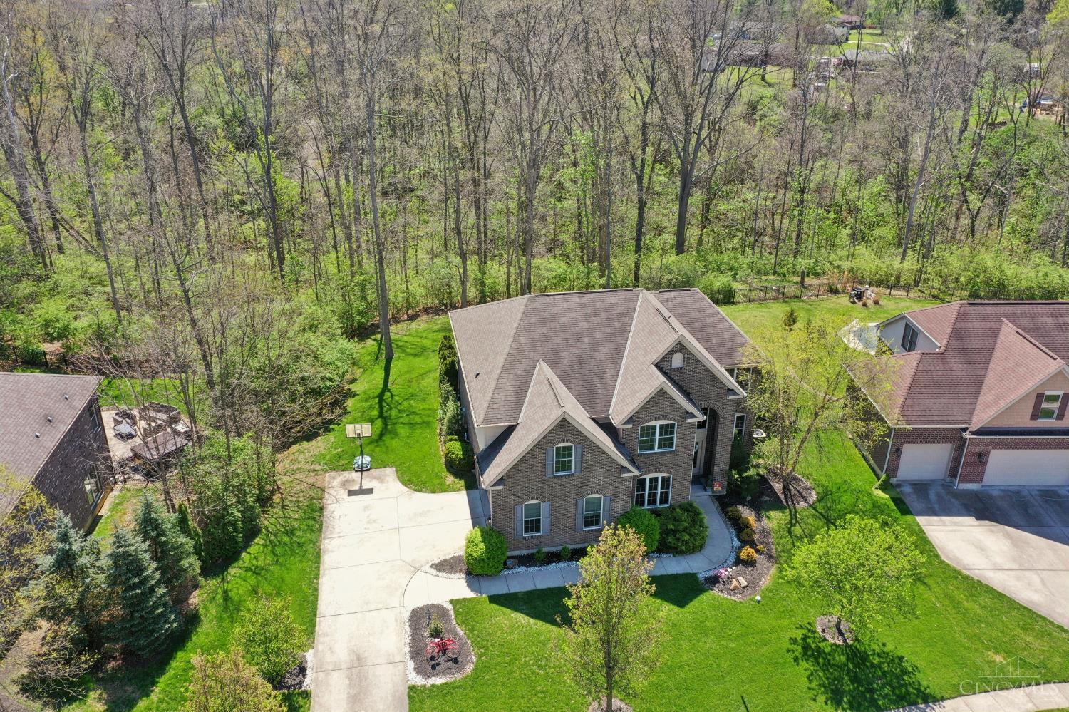 Homes for sale in Anderson Twp, OH | 431 Trailview Ct, Anderson Twp, OH 45244 | MLS# 1880159