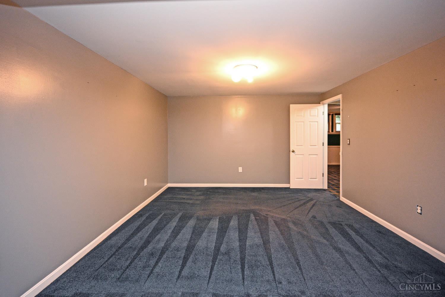 5461 Hanover Circle, Cincinnati, OH, 45230 — photo 31