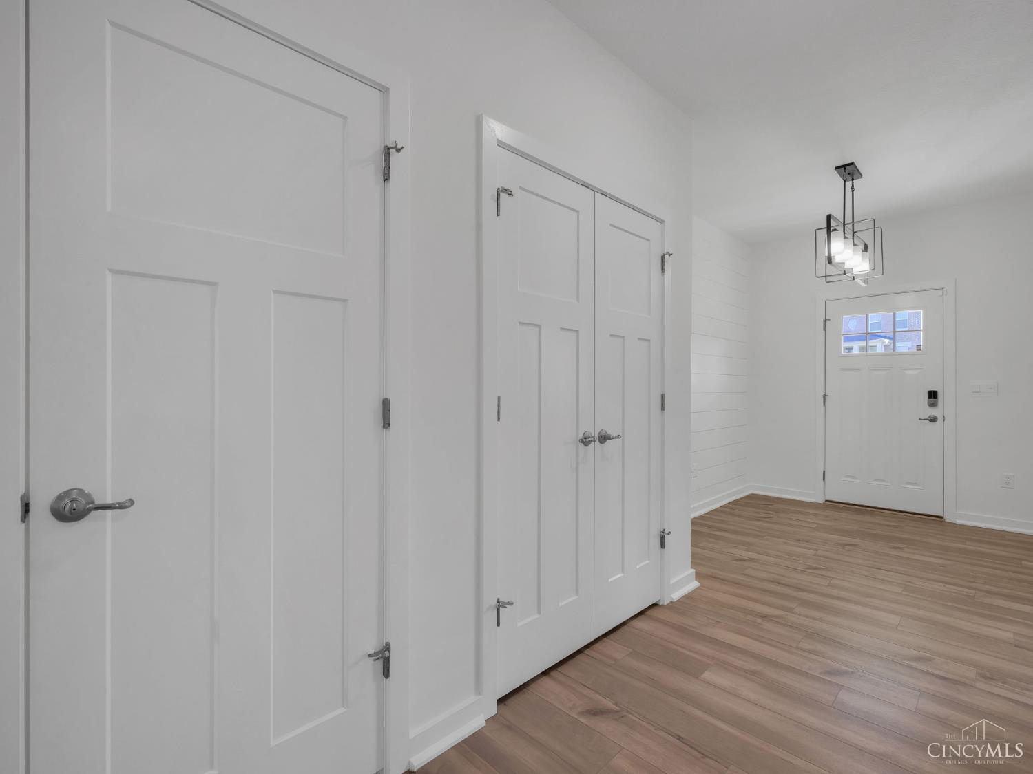 8705 Quietwood Lane, Cleves, OH, 45002 — photo 7