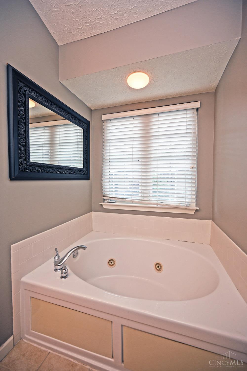 7207 Ivy Way, Newtown, OH, 45244 — photo 26