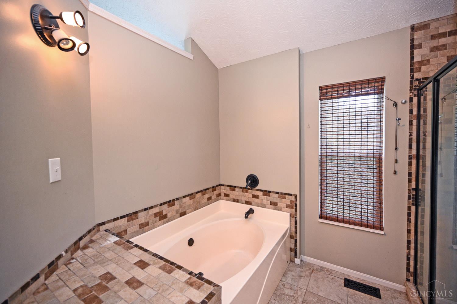 1208 Parkside Drive, Union Twp, OH, 45103 — photo 31