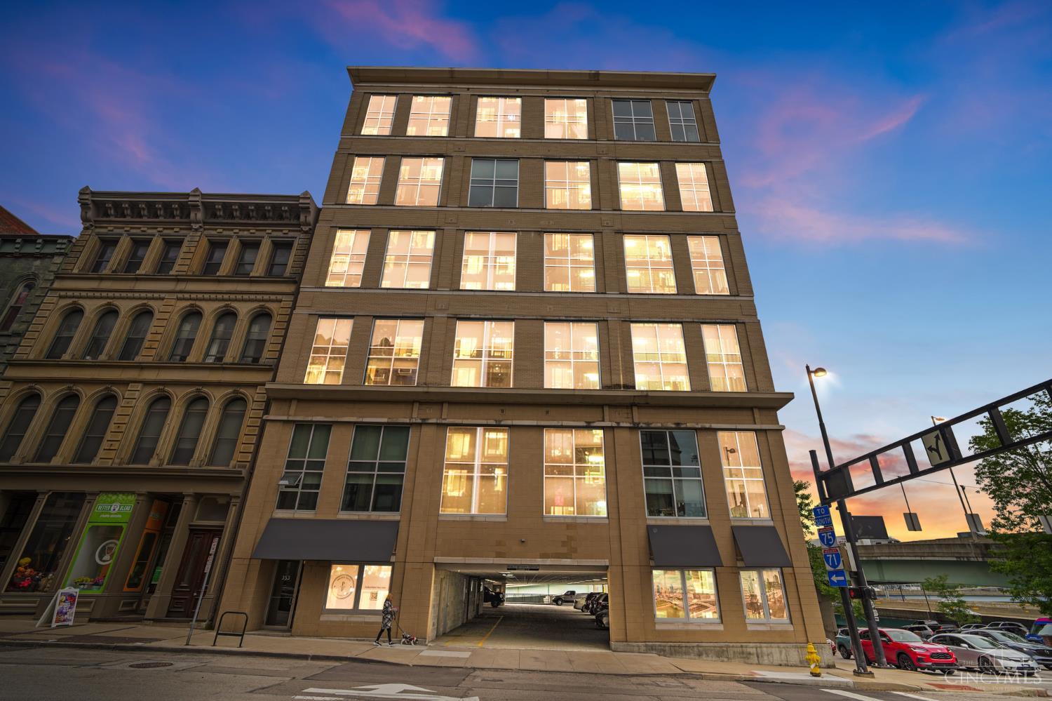 353 Fourth Street #401, Cincinnati, OH, 45202