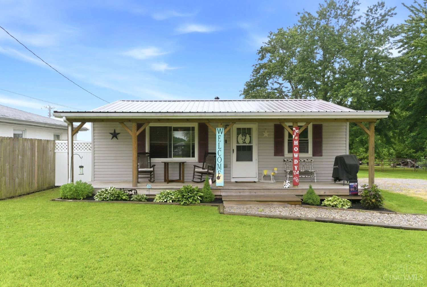 Homes for sale in New Richmond, OH | 2147 Laurel Lindale Road, New Richmond, OH 45157 | MLS# 1880047