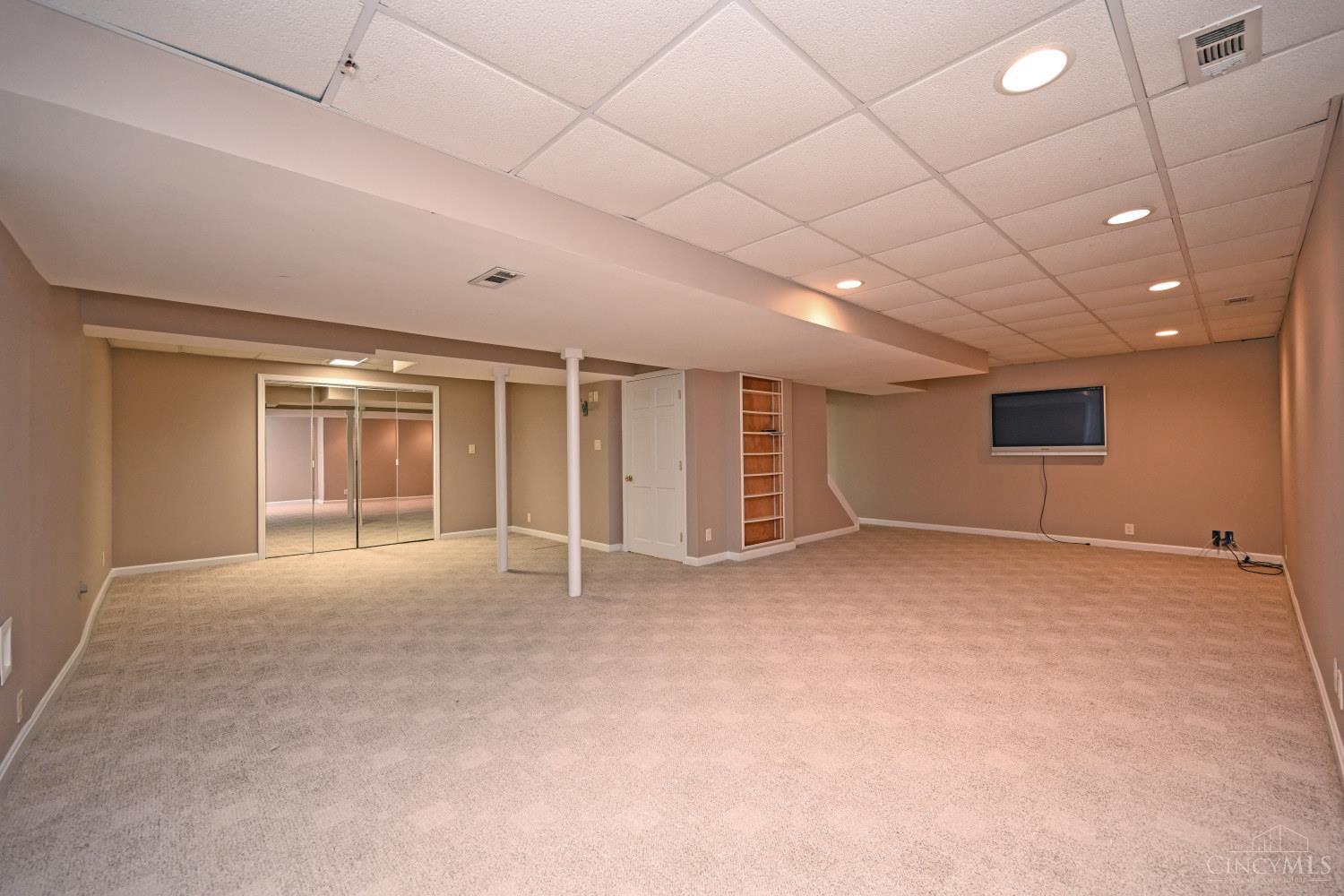 913 Bilamy Court
