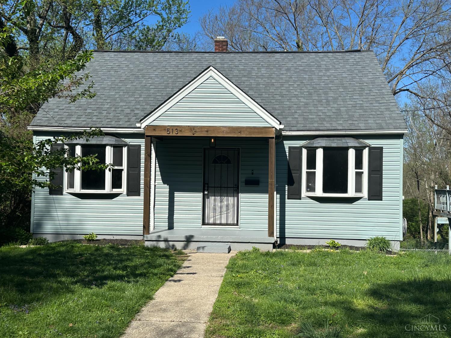Homes for sale in Cincinnati, OH | 513 Enright Ave, Cincinnati, OH 45205 | MLS# 1880320
