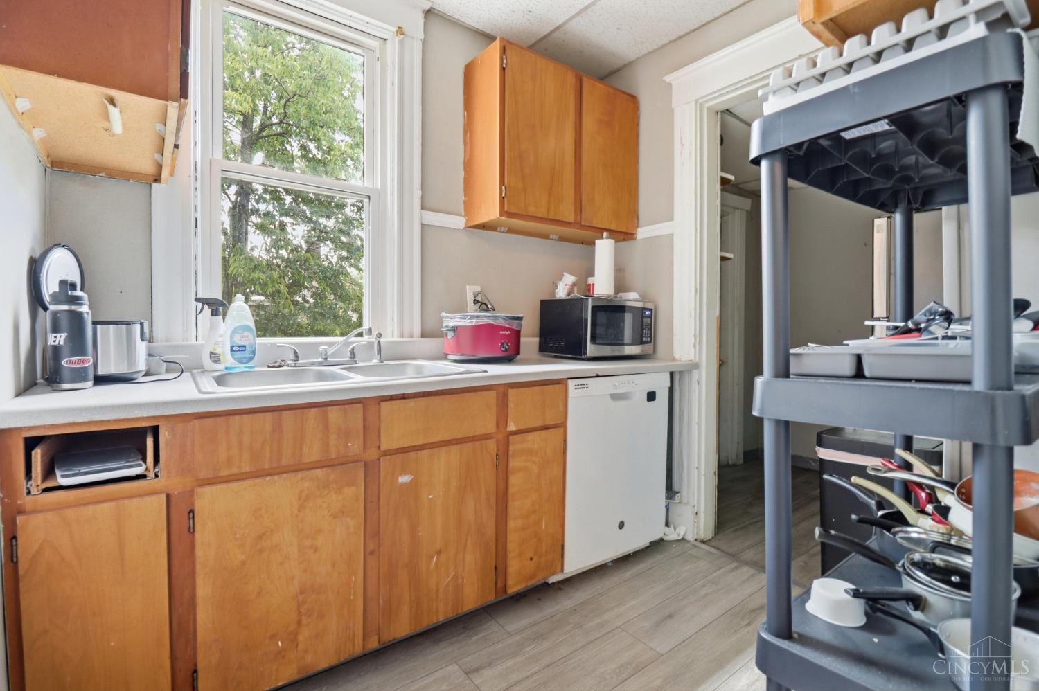 219 Atkinson Street, Cincinnati, OH, 45219 — photo 17