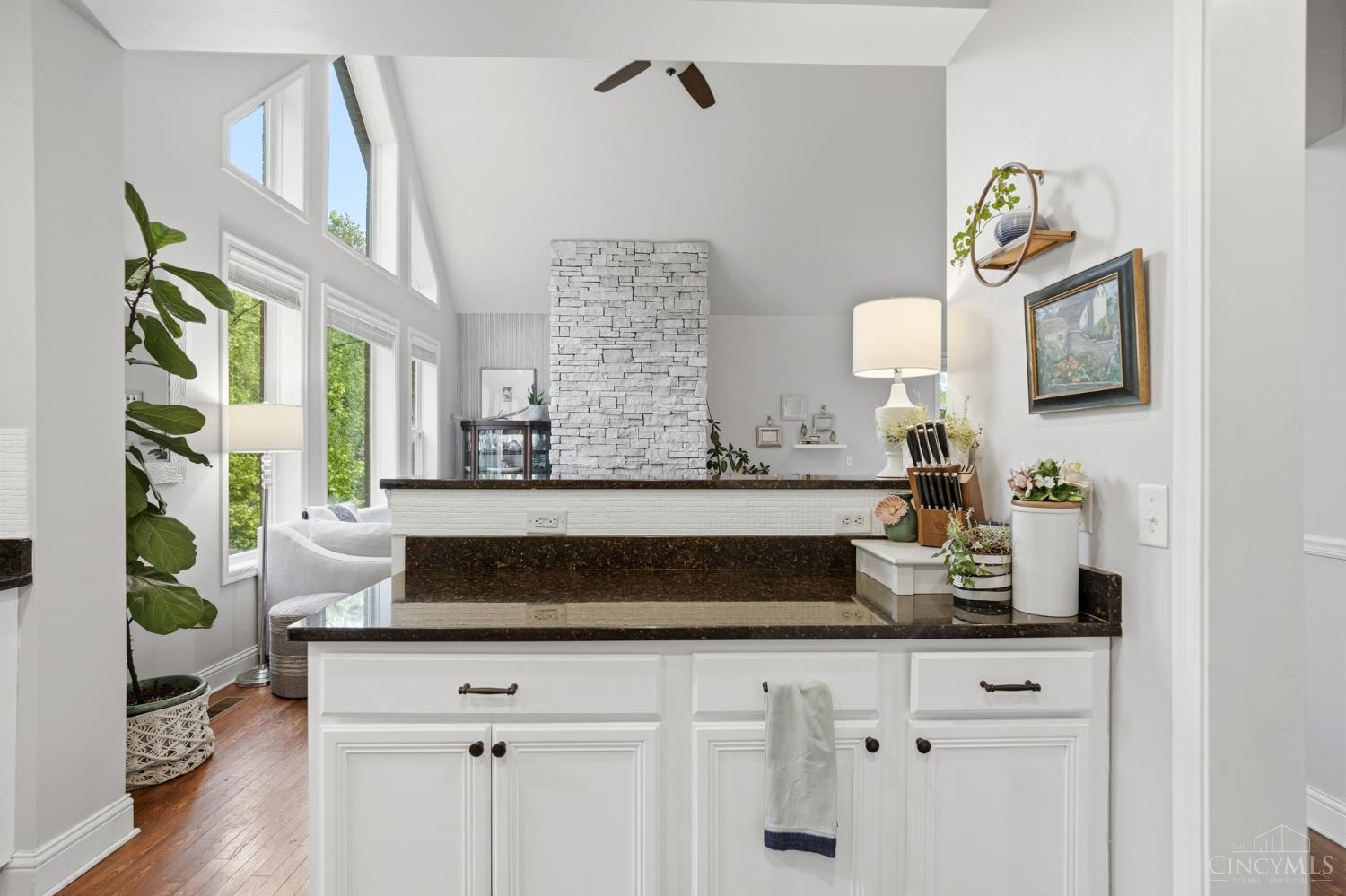 6809 Stewart Road, Columbia Twp, OH, 45236 — photo 16