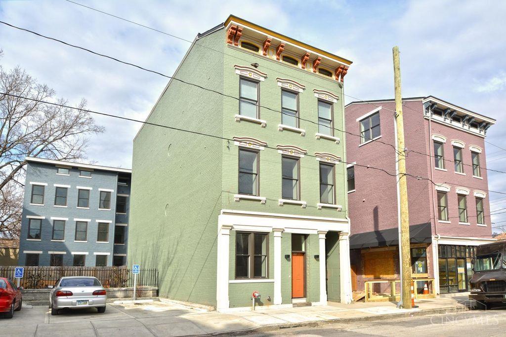 Homes for sale in Cincinnati, OH | 122 W Fifteenth St #222, Cincinnati, OH 45202 | MLS# 1880122