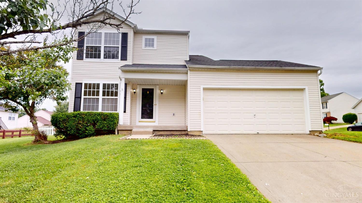 Homes for sale in Amelia, OH | 21 Arrowhead Dr, Amelia, OH 45102 | MLS# 1880288