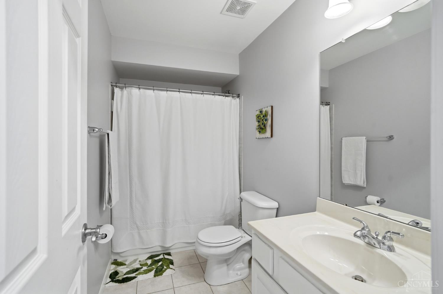 6809 Stewart Road, Columbia Twp, OH, 45236 — photo 27