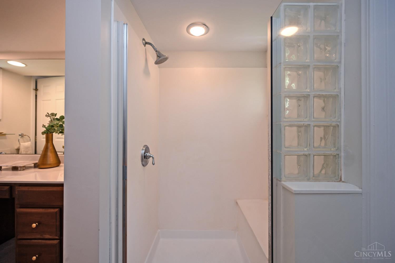 913 Bilamy Court